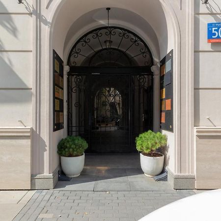 Residence On Wspolna Str. Apartment Warsaw By Renters Екстериор снимка