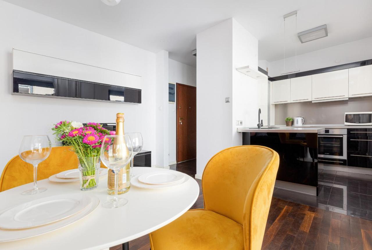 Residence On Wspolna Str. Apartment Warsaw By Renters Екстериор снимка