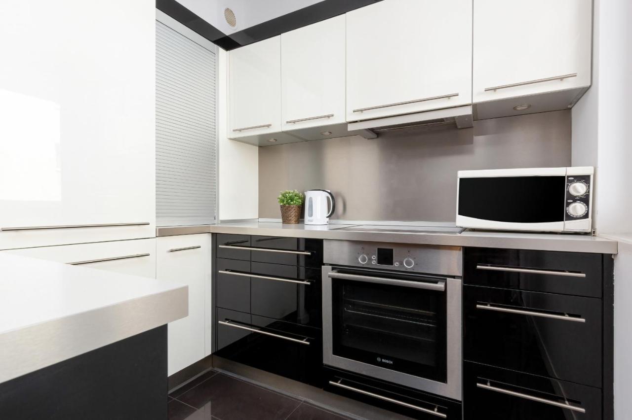 Residence On Wspolna Str. Apartment Warsaw By Renters Екстериор снимка