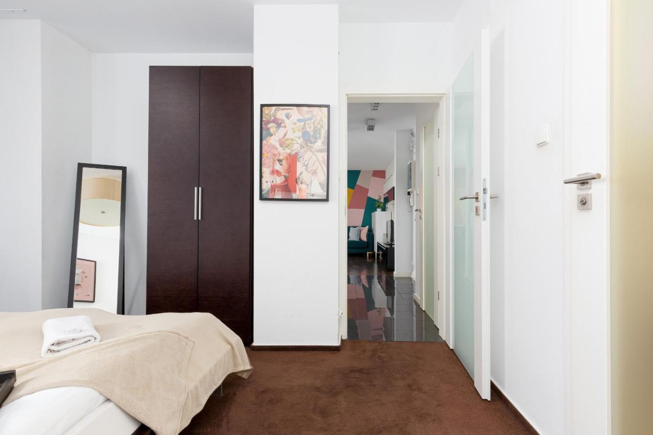 Residence On Wspolna Str. Apartment Warsaw By Renters Екстериор снимка