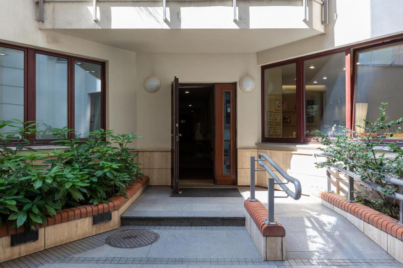 Residence On Wspolna Str. Apartment Warsaw By Renters Екстериор снимка